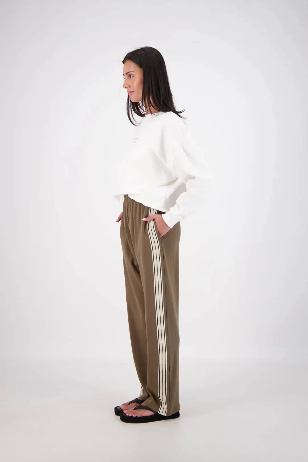 Panarea Track pant in Olive Jasmine Alexa