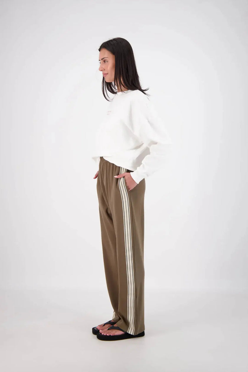 Panarea Track pant in Olive Jasmine Alexa