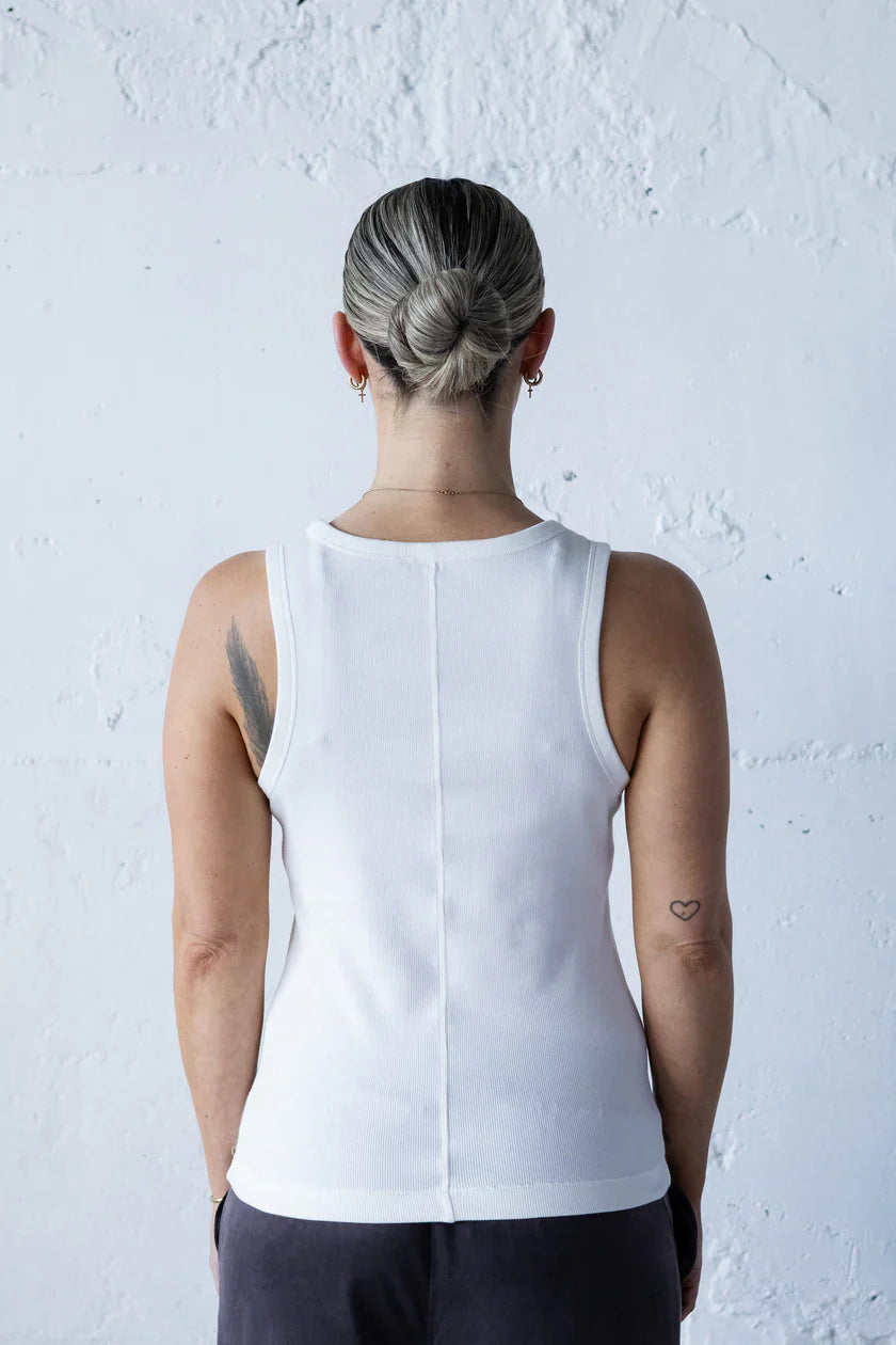 Louis Tank in White Mabel