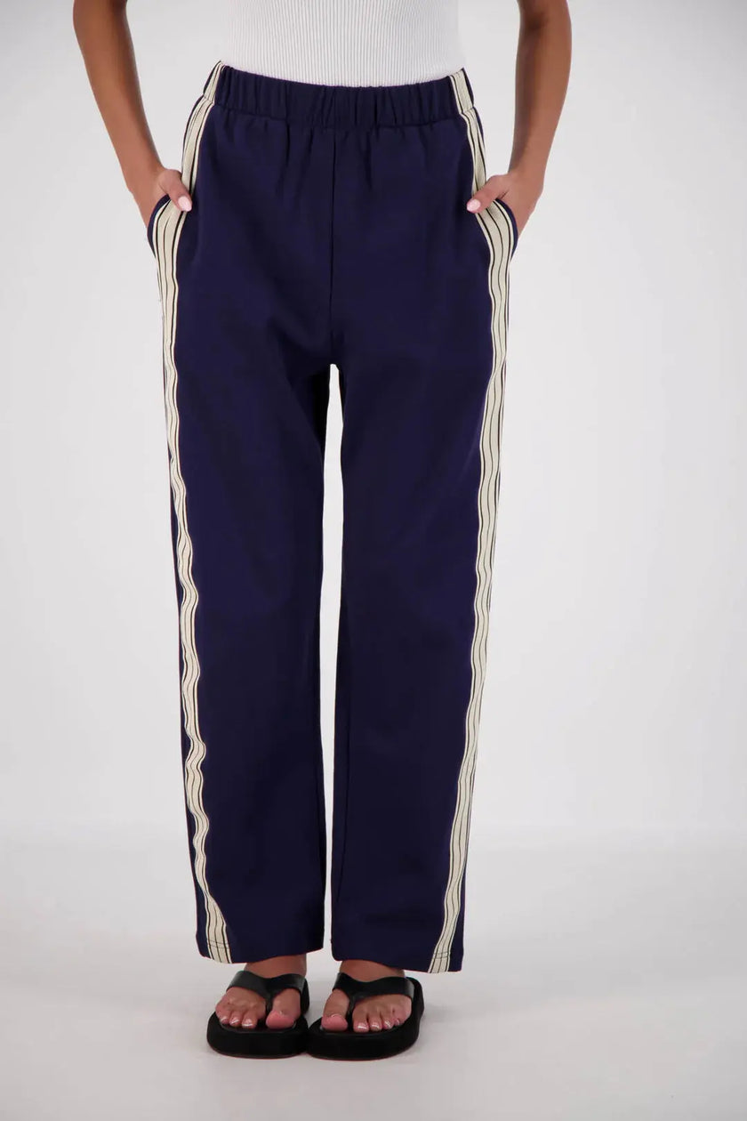 Panarea Trackpant in Navy Jasmine Alexa