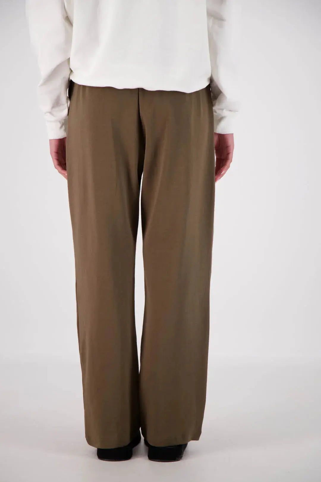 Panarea Track pant in Olive Jasmine Alexa