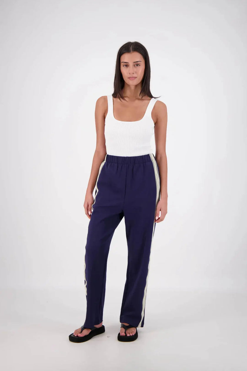 Panarea Trackpant in Navy Jasmine Alexa