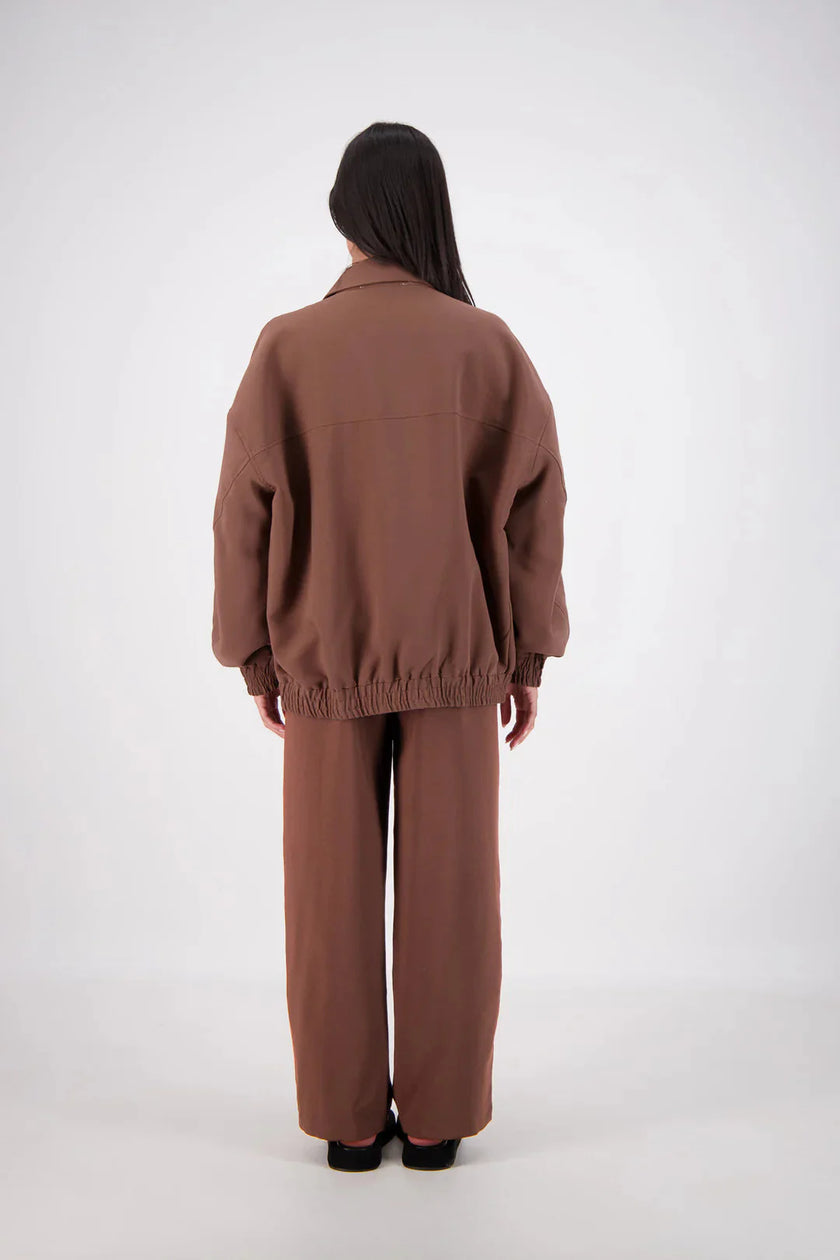 Cassis Pant in Mocha Jasmine Alexa